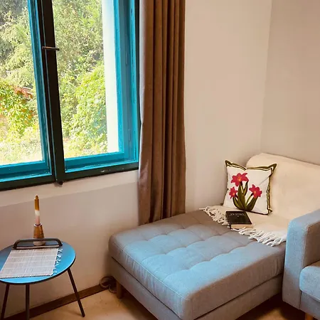 By The Creek * Vászoly