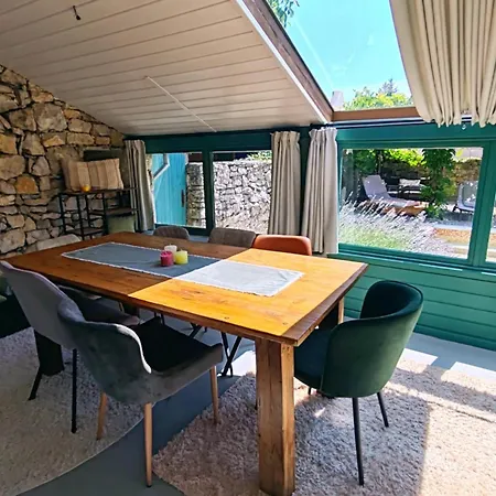 シャレー By The Creek Vászoly