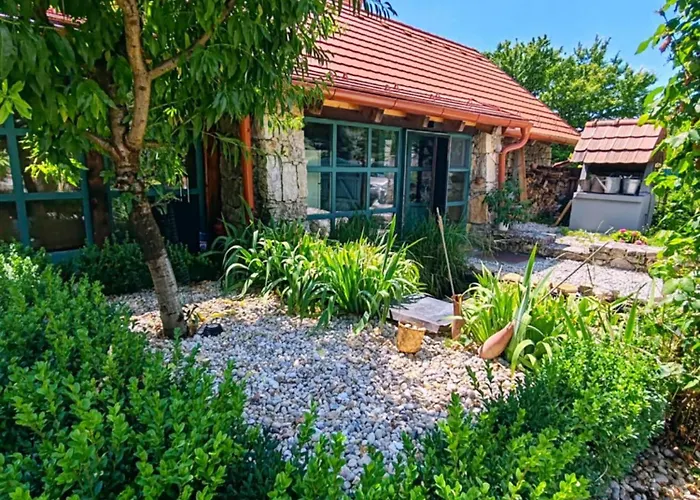 Chalet By The Creek Vaszoly