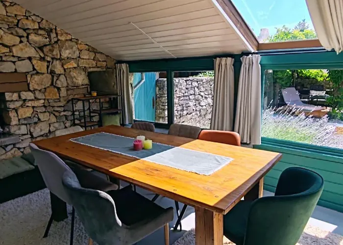 シャレー By The Creek Vászoly