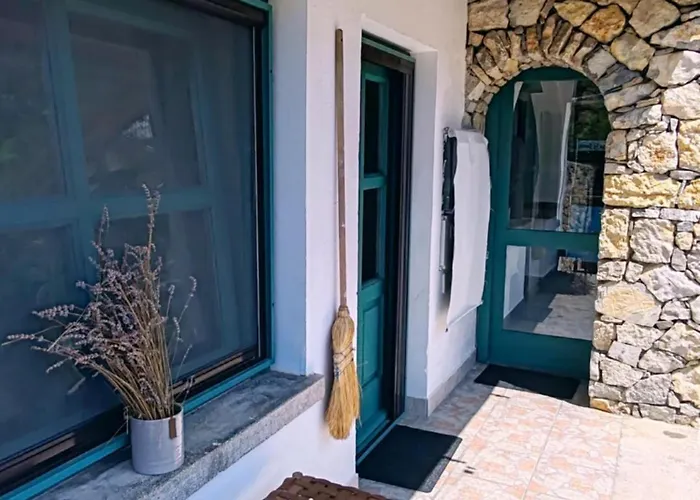 By The Creek シャレー *