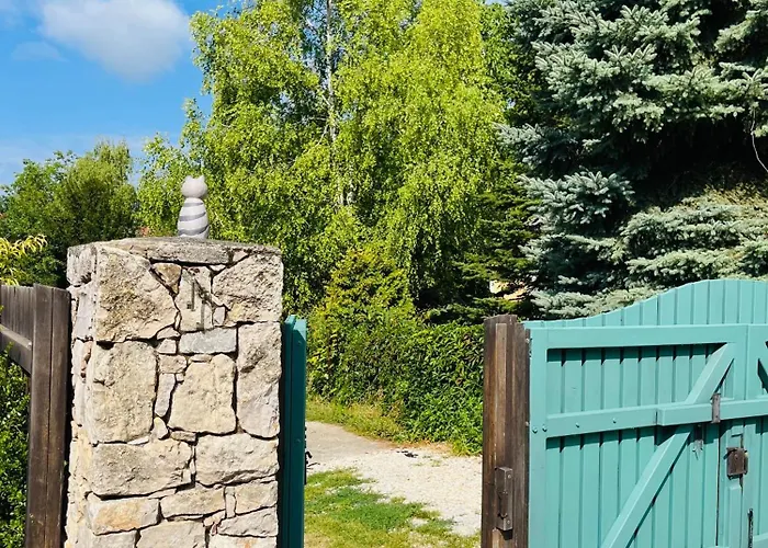 By The Creek * Vászoly