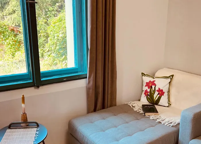 By The Creek * Vászoly