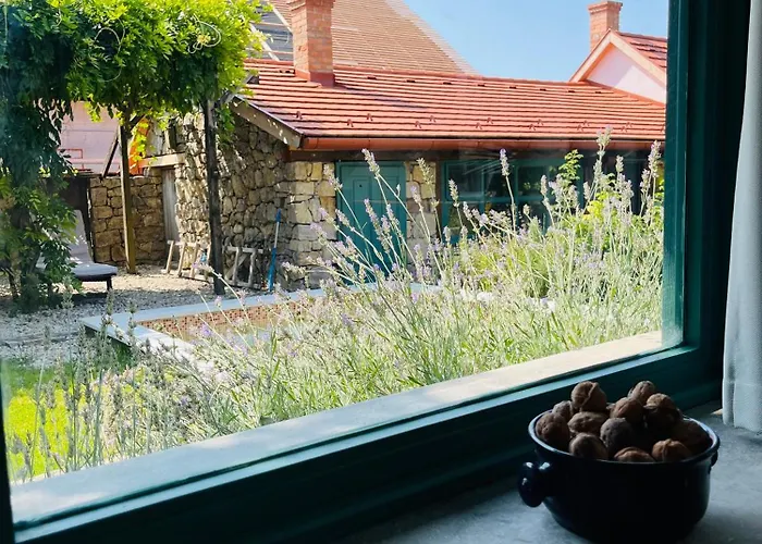 シャレー By The Creek Vászoly