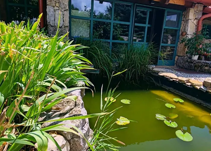 By The Creek シャレー *